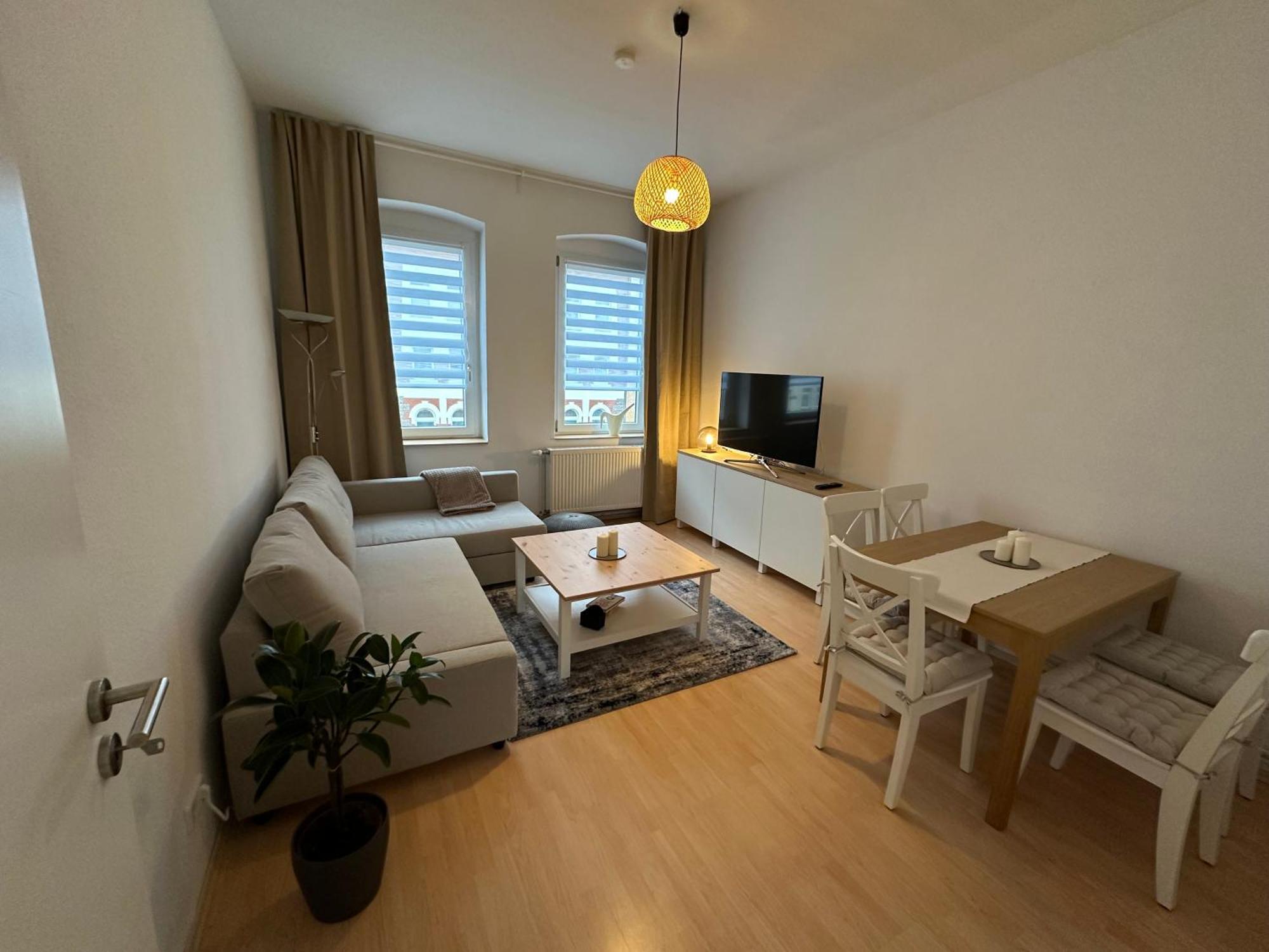 Ferienwohnung Fuer 8 Mit Balkon แอร์ฟวร์ท ภายนอก รูปภาพ