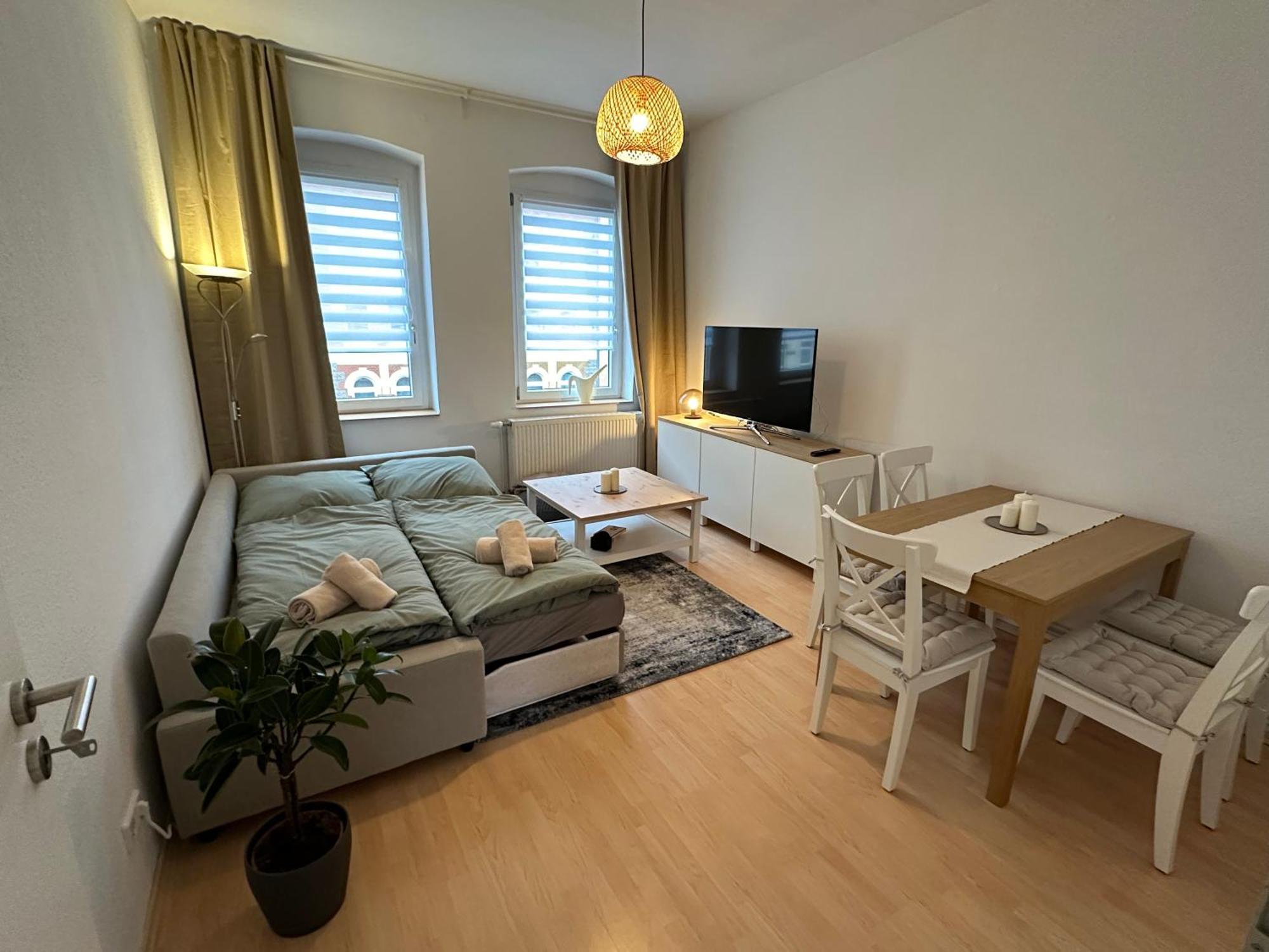 Ferienwohnung Fuer 8 Mit Balkon แอร์ฟวร์ท ภายนอก รูปภาพ